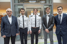 Nagrodzeni studenci z wydziału budowy maszyn i lotnictwa