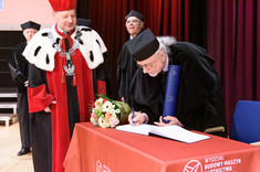 Na pierwszym planie od lewej: prof. P. Koszelnik, prof. M. Szczerek, fot. A. Surowiec