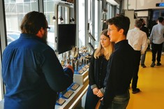 Studenci PRz na warsztatach edukacyjnych w firmie ISCAR Poland