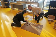 Pani inż. A. Pucyło oraz Pan inż. J. Ciurko (studenci WBMiL)