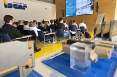 Studenci PRz na warsztatach edukacyjnych w firmie ISCAR Poland